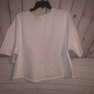 Universal Thread Women's White Crew Neck Sweater